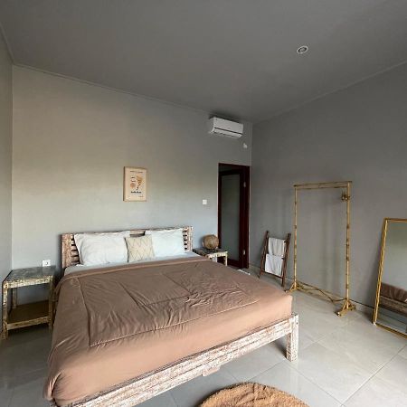 Tyana Private Room In Batu Bolong 26 Чангу Экстерьер фото